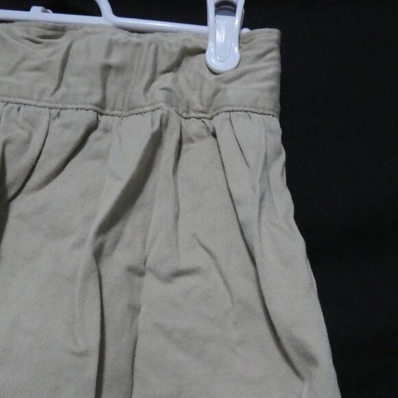 OLD NAVY | medium, 8, kids, girls, regular | Beige Skorts | Button Detail Front - Picture 11 of 14